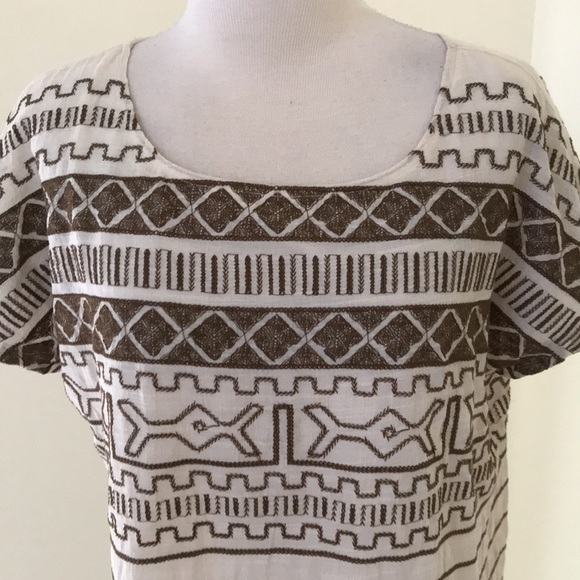 THML large cream with brown embroidered blouse. - Picture 2 of 8